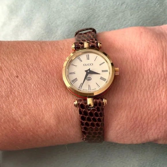 The CUTEST GUCCI watch model💖💖 - Picture 1 of 13